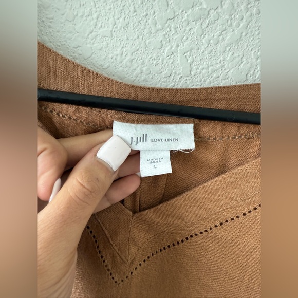 J. Jill Tan V-Neck Blouse - Picture 4 of 8